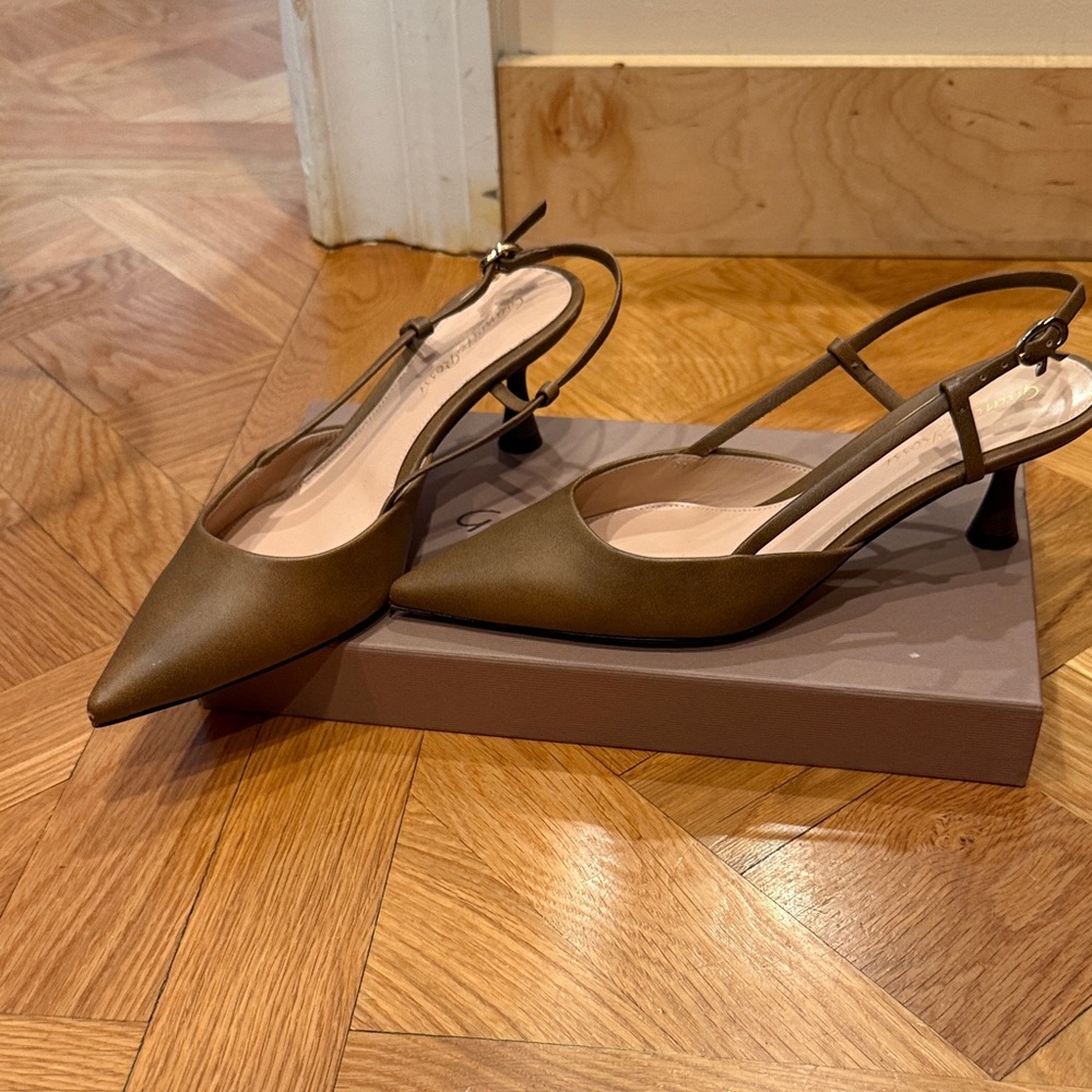 Gianvito Rossi Tan Slingback Heels